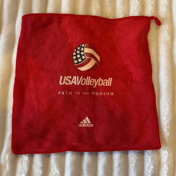 USA Volleyball Adidas Red 12" x 12" Backpack Towel - Picture 1 of 2